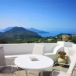 Apartment Paradiso